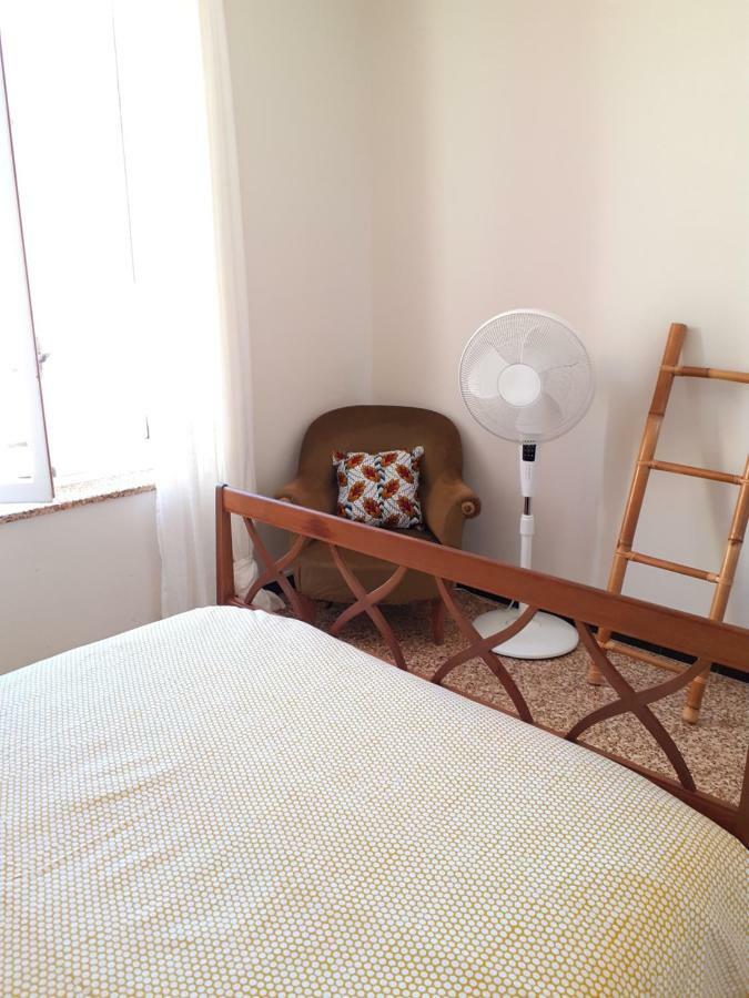 Le Nid De Jeanne Apartment Lezignan-Corbieres Bagian luar foto